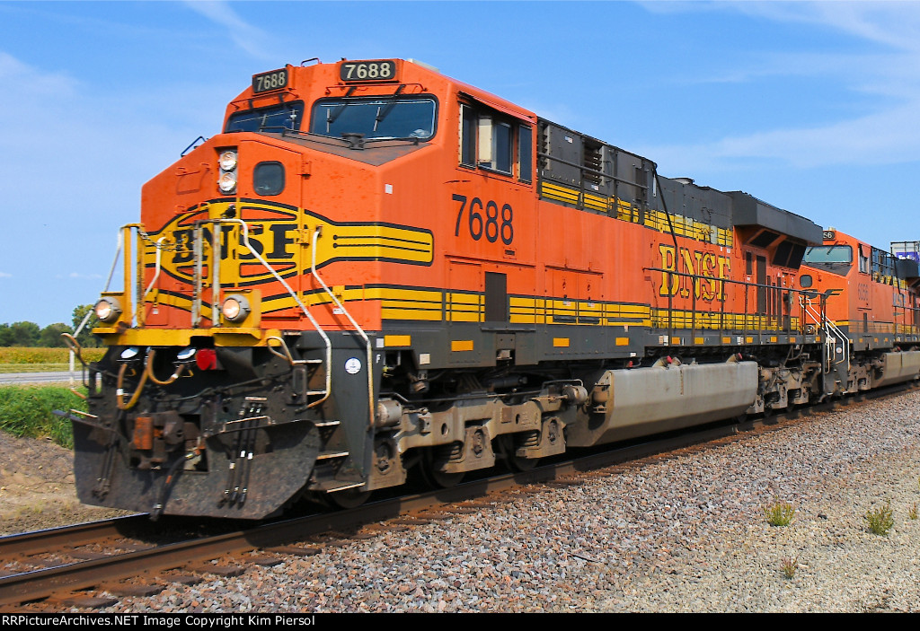 BNSF 7688